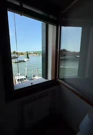 Διαμέρισμα Bella Murano - Vaporetto Venier & Lagoon View